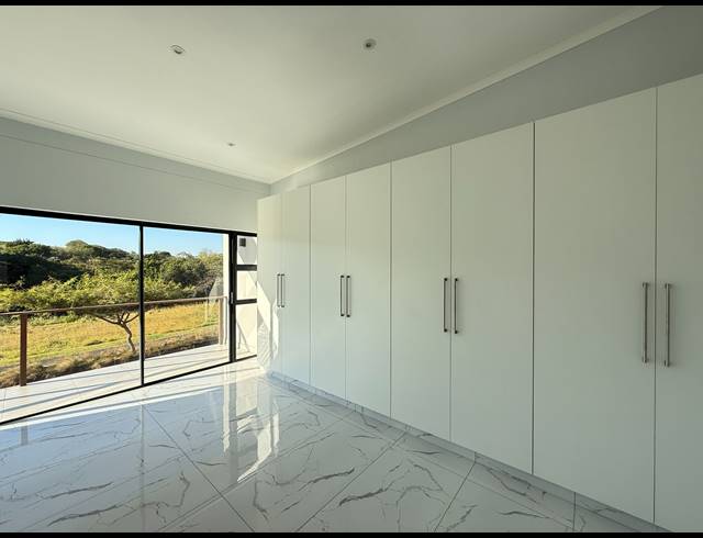 4 BEDROOM HOUSE FOR SALE IN PALM LAKES ESTATE